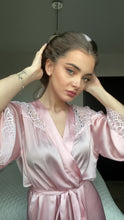 Încarcă și redă videoclipul în vizualizatorul Galerie, Ondulator STANDARD fără căldură cu Elastice din Satin Auriu

