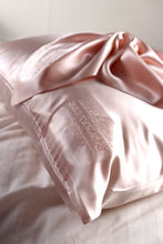 Load image into Gallery viewer, FeverLess Embroidered Natural Silk Mulberry Zipper Pillow Cover Light Pink