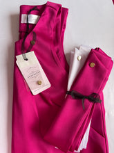 Încarcă imaginea în vizualizatorul Galerie, Rochie tafta scurtă A line Fucsia
