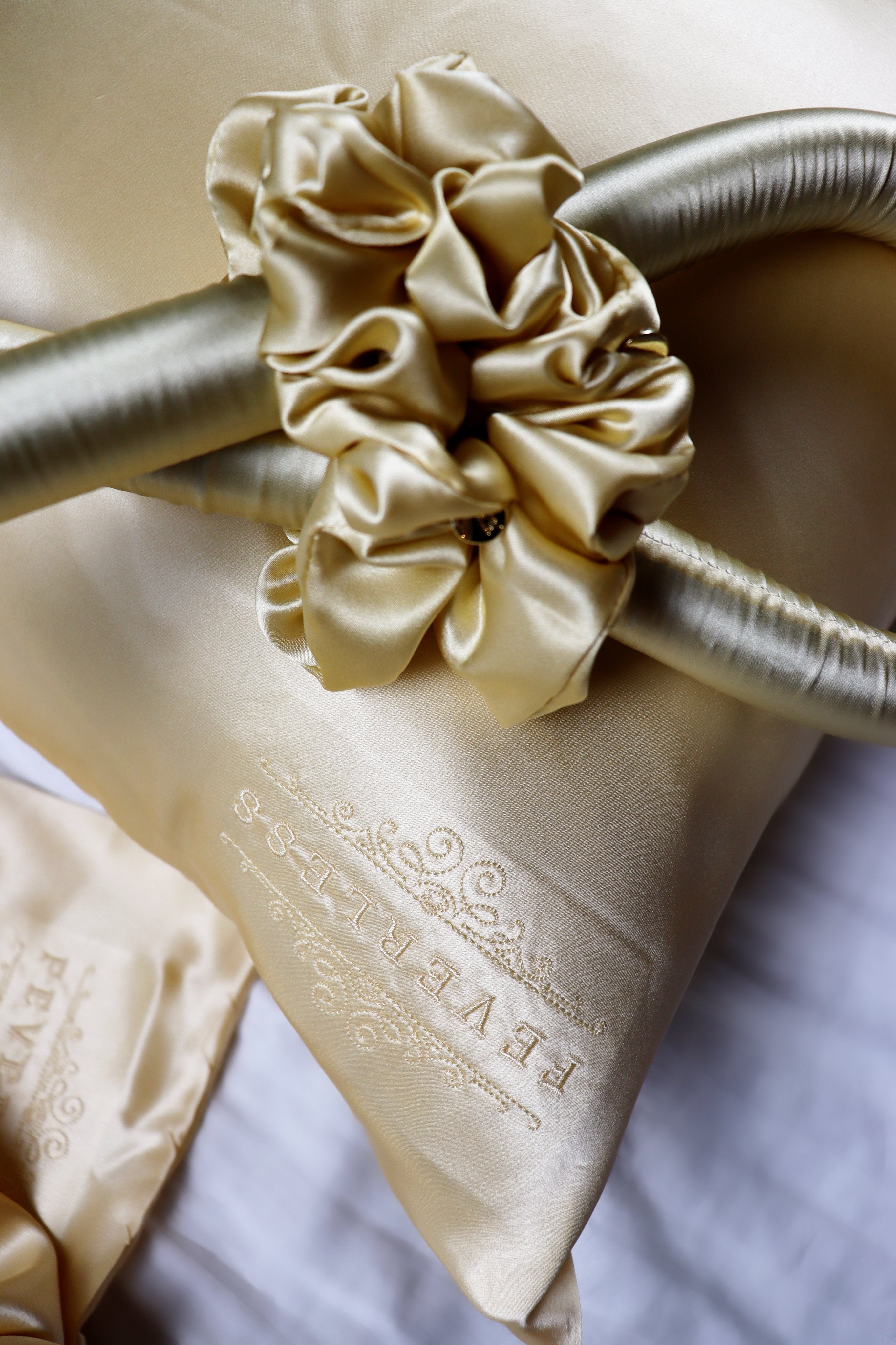Glowing Hair & Skin SET - XXS Size Curling Kit + 1 FeverLess Pillowcase in Golden Natural Silk
