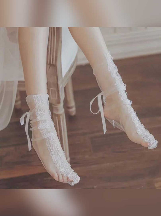 Socks with lace