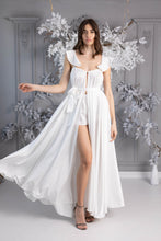 Load image into Gallery viewer, Cardigan &quot;Goddess&quot; WHITE
