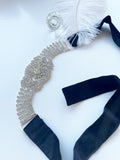 Choker "Cinderella" at the base of the neck with crystals and velvet by Shirley Navone.