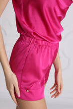 Load image into Gallery viewer, Set Satin Wave - Fuchsia Top + Shorts
