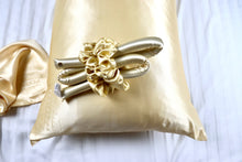 Load image into Gallery viewer, Glowing Hair &amp; Skin SET - XXS Size Curling Kit + 1 FeverLess Pillowcase in Golden Natural Silk
