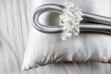 Load image into Gallery viewer, Glowing Hair &amp; Skin SET - STANDARD Size Curling Kit + 1 FeverLess Pillowcase in White Natural Silk
