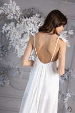 Load image into Gallery viewer, Cardigan &quot;Goddess&quot; WHITE
