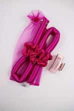 Load image into Gallery viewer, XXS Size Silk Heatless Curler with Satin Scrunchies Fuxia
